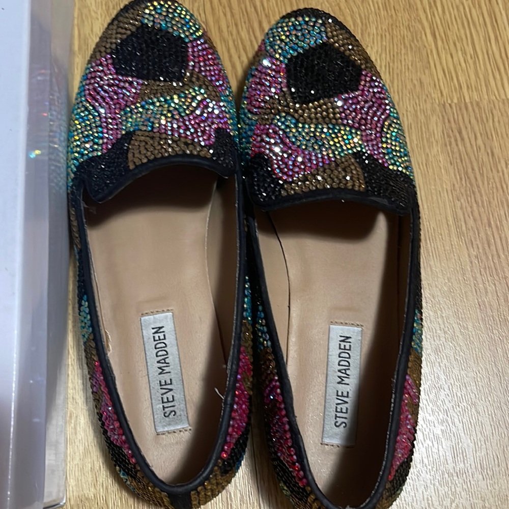 STEVE MADDEN CONNCORD CAMO MULTI FLATS!